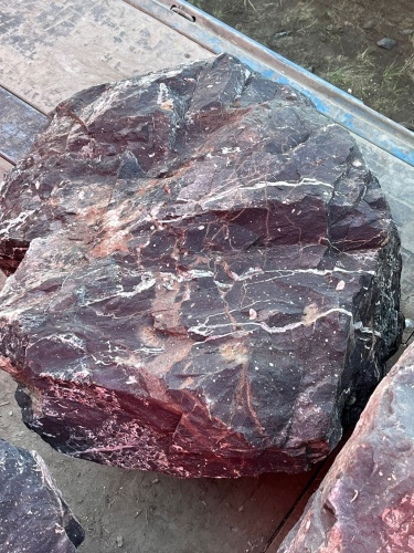 Камни для ландшафтного дизайна красно-фиолетовые 10-60 килограмм купить в Троицке