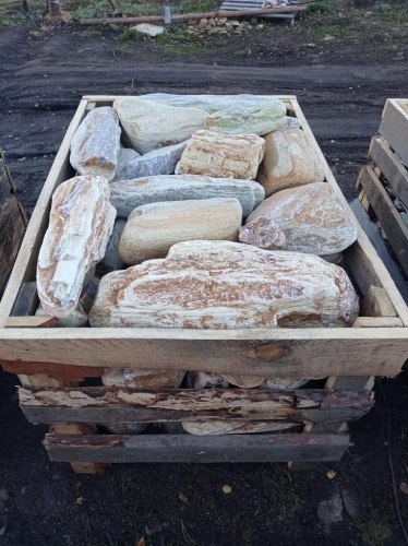 Златолит жёлтый, жёлто-зелёный глыбки и валуны для ланшафтного дизайна купить в Троицке