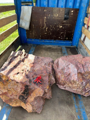 Ландшафтные глыбы красно-фиолетовые 200-1000 килограмм купить в Троицке