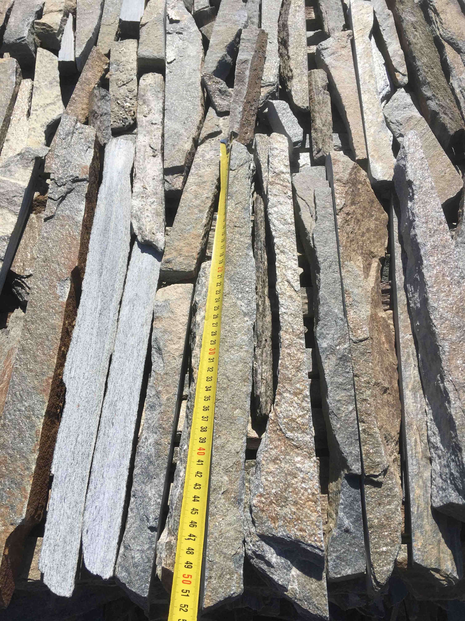 Горбушка златолит мультиколор для облицовки купить в Троицке