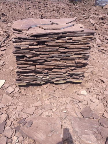 Плитняк лемезит бордовый для цоколя 1,5-2 см купить в Троицке