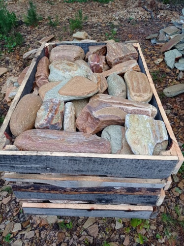 Златолит жёлтый, жёлто-зелёный глыбки и валуны для ланшафтного дизайна купить в Троицке