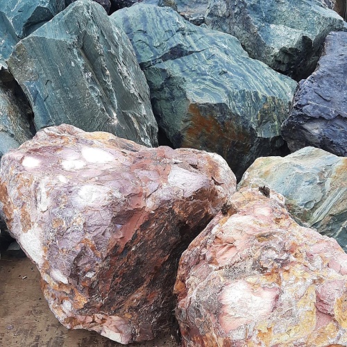 Ландшафтные глыбы красно-фиолетовые 200-1000 килограмм купить в Троицке