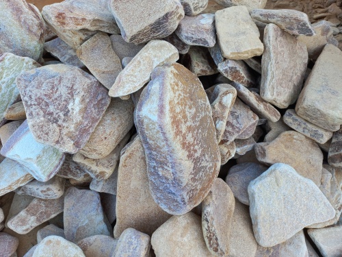 Златолит жёлтый, жёлто-зелёный глыбки и валуны для ланшафтного дизайна купить в Троицке