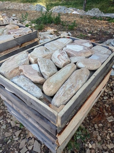 Златолит жёлтый, жёлто-зелёный глыбки и валуны для ланшафтного дизайна купить в Троицке