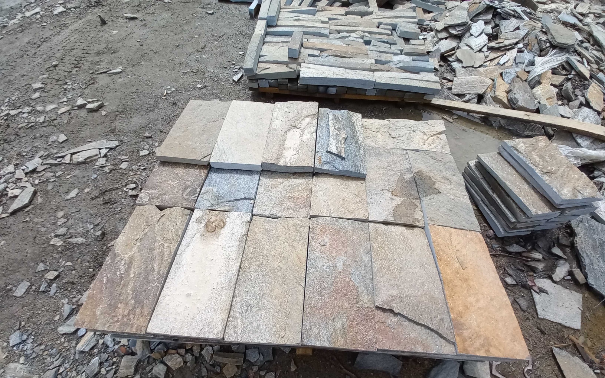 Плитка пилёная златолит Уральский для фасада купить в Троицке