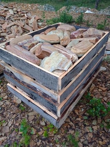 Златолит жёлтый, жёлто-зелёный глыбки и валуны для ланшафтного дизайна купить в Троицке