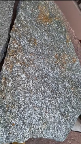 Плитняк златолит серебристый для цоколя, отмостки купить в Троицке