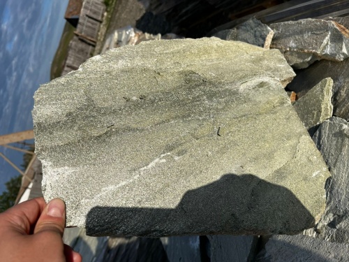 Плитняк златолит зелёный для цоколя, отмостки купить в Троицке