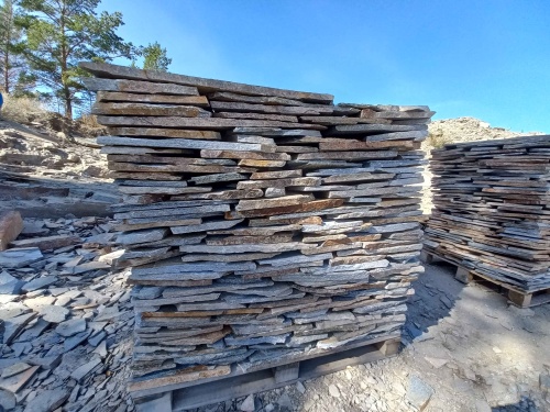 Плитняк златолит серебристый для фасада купить в Троицке