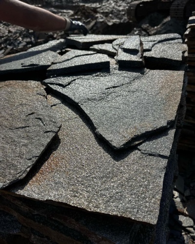 Плитняк златолит серебристый для фасада купить в Троицке