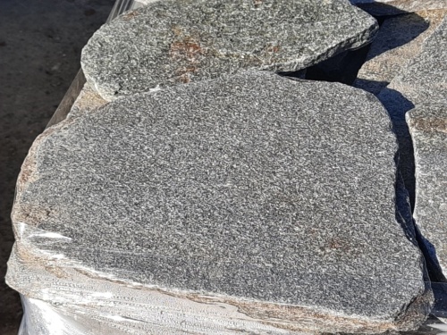 Златолит серебристый галтованный для лестниц купить в Троицке